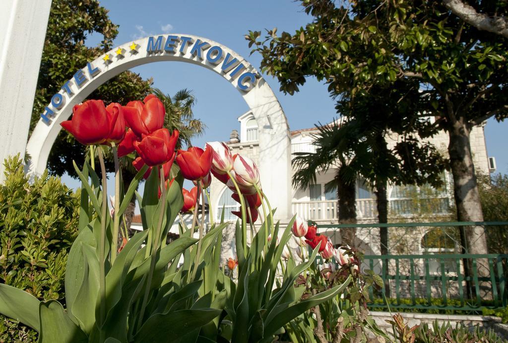Hotel Metkovic Exterior photo