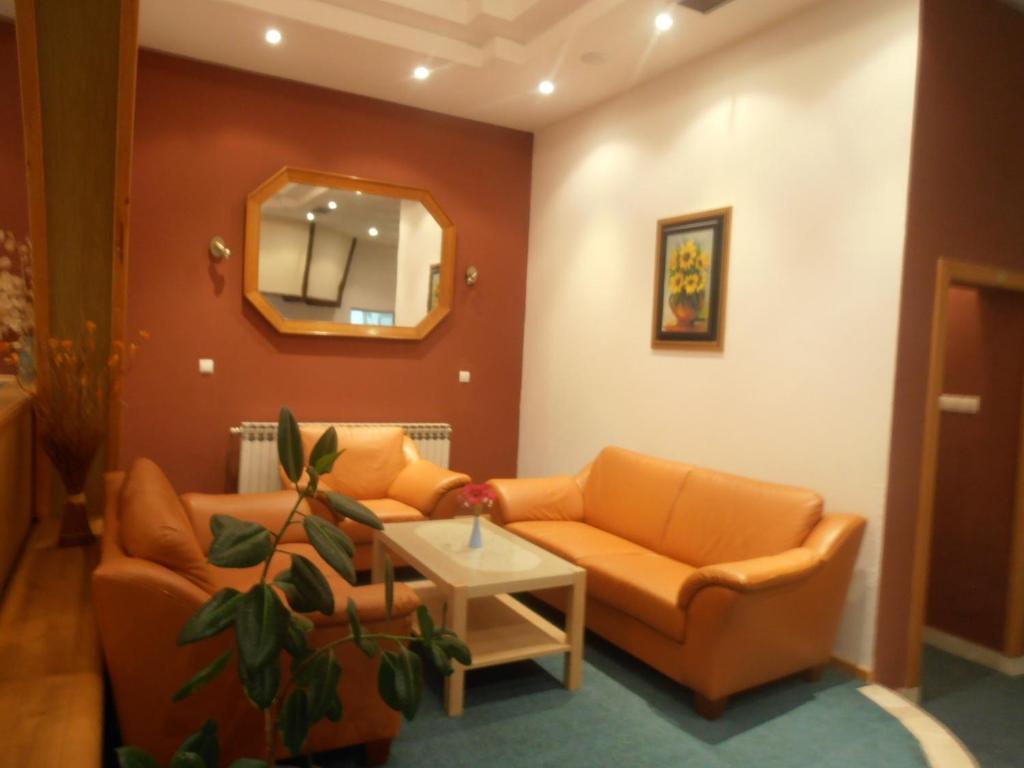 Hotel Metkovic Exterior photo